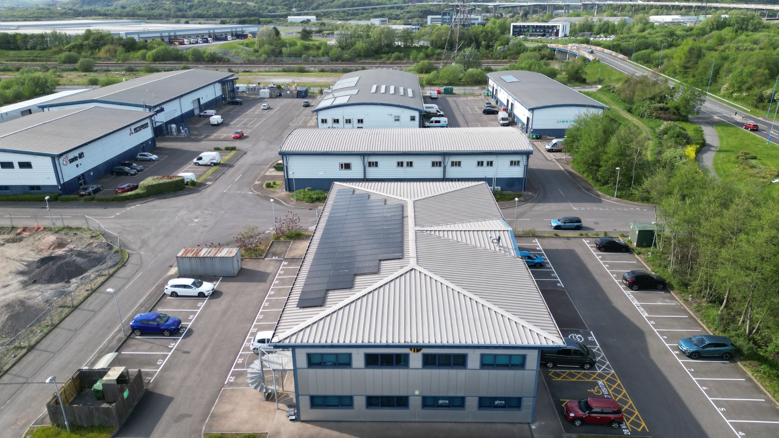 Unit 19-20 Mardon Park office or industrial estate view